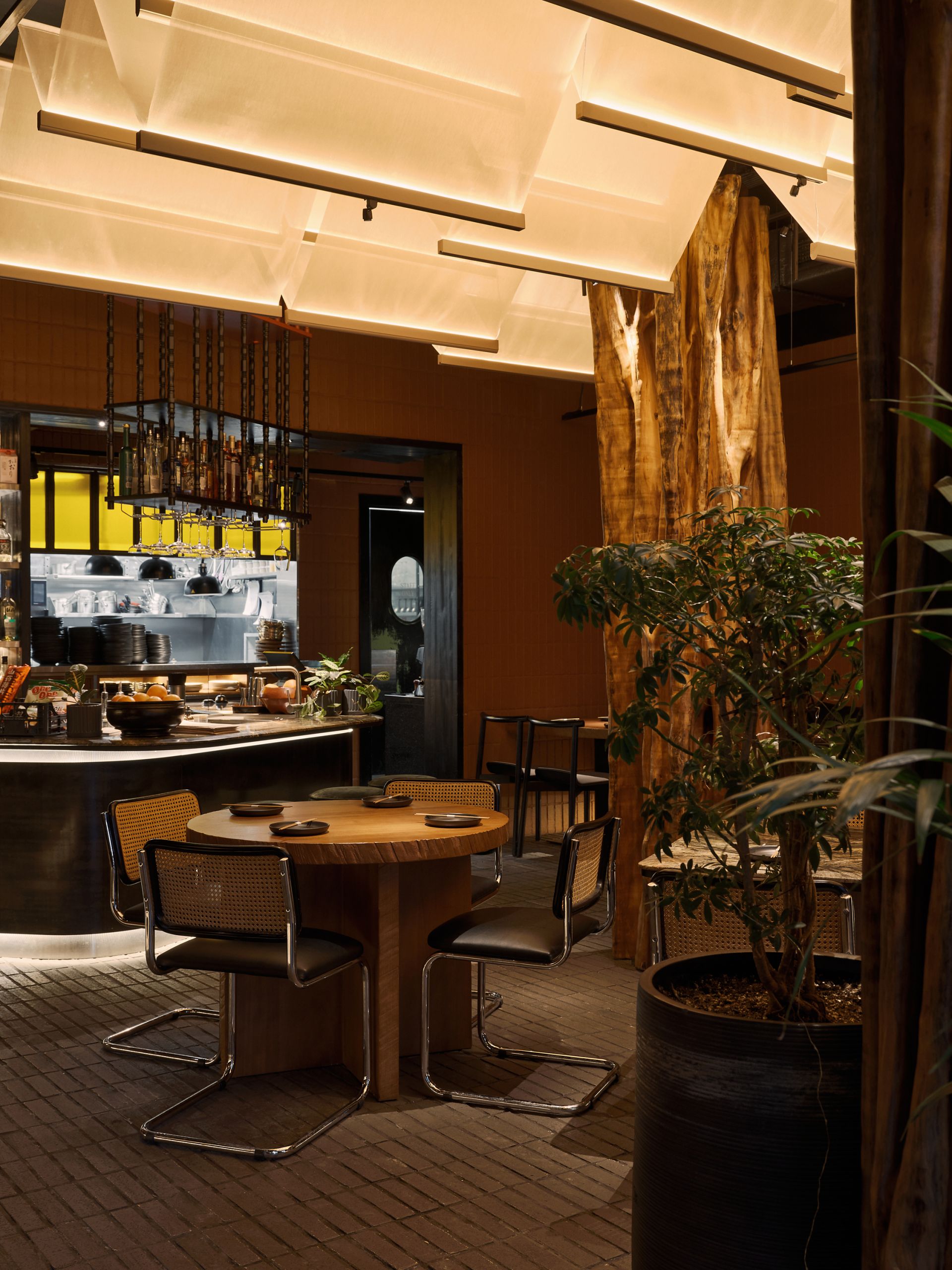 PAPAYA restaurant